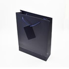 Un sac à main bleu en papier de cuivre unique pour un cadeau de luxe
