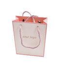 Carry Custom Paper Shopping Bags 250g a gravé promotionnel en refief avec la poignée assortie de corde de pp