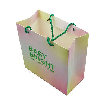 acheter Sacs en papier pour shopping 80-350gsm avec poignée pour robes et aliments avec motif et logo imprimé online manufacture