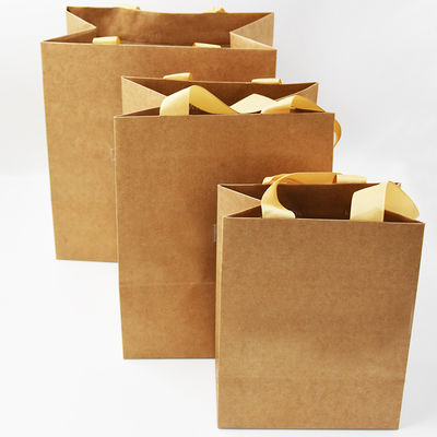 Cadeau imprimé cosmétique classieux de sac à provisions pour l'habillement de luxe