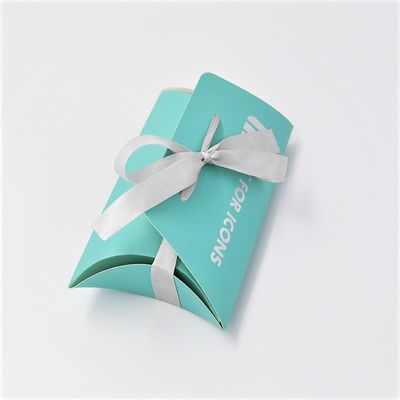 Boîte-cadeau plat pliable d'oreiller d'ODM d'aluminium argenté petit avec la fermeture de ruban