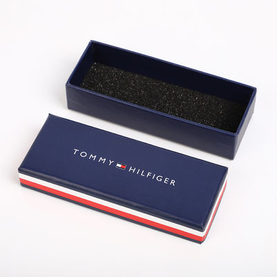 Grey Board Small Rigid Gift enferme dans une boîte avec la FCS noire d'éponge de couvercles