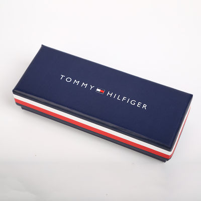 Grey Cardboard Custom Rigid Gift enferme dans une boîte avec des couvercles gravant la FCS en refief d'éponge a certifié